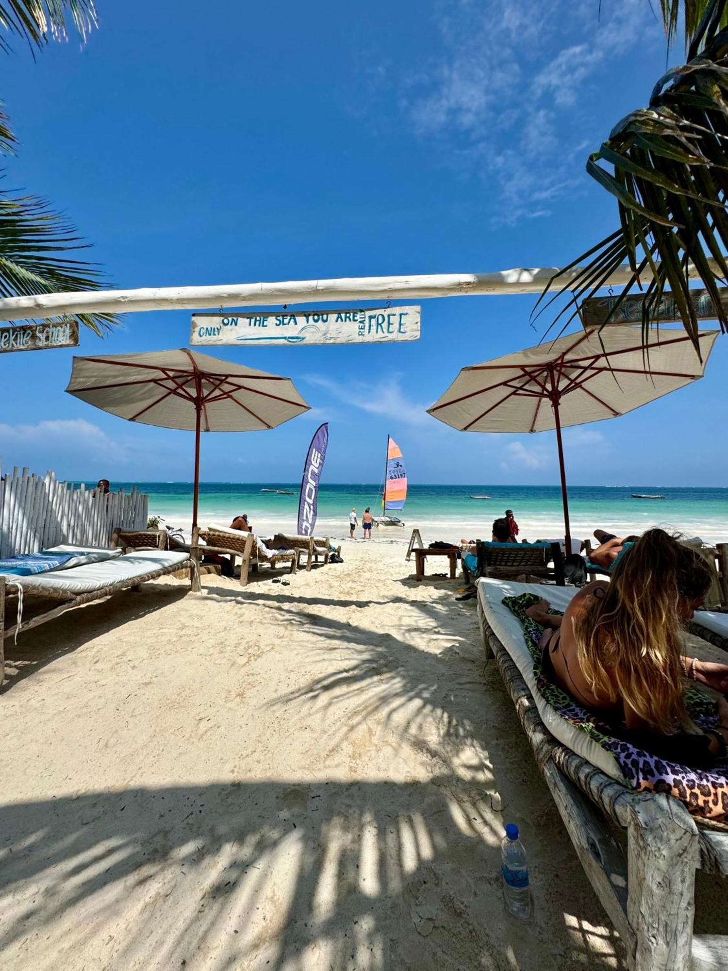 La Base Hotel Kiwengwa  Luaran gambar